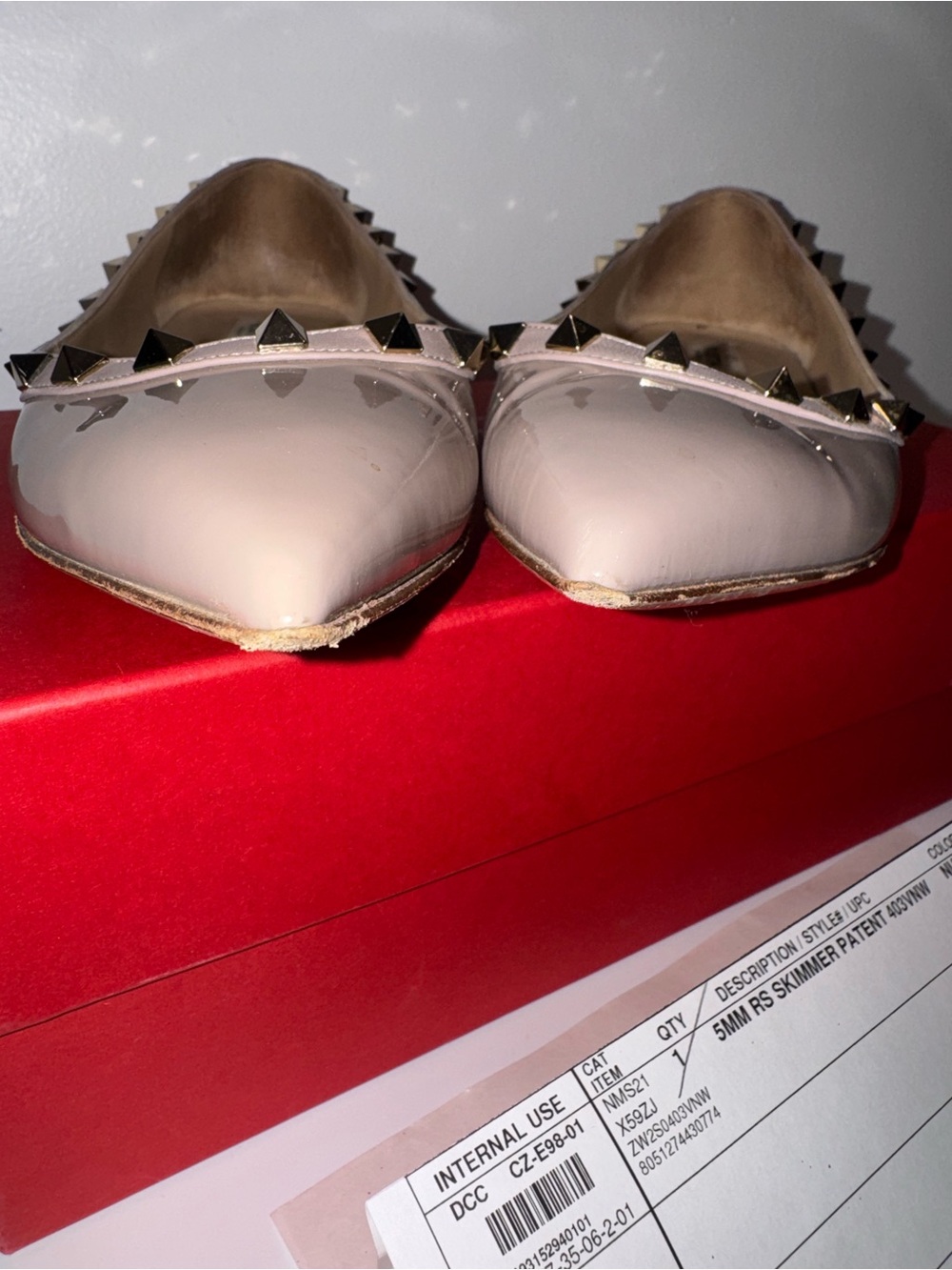 These Valentino Garavani Rockstud Pointed Toe Ballerina Flats nude size 8 - Picture 16 of 16